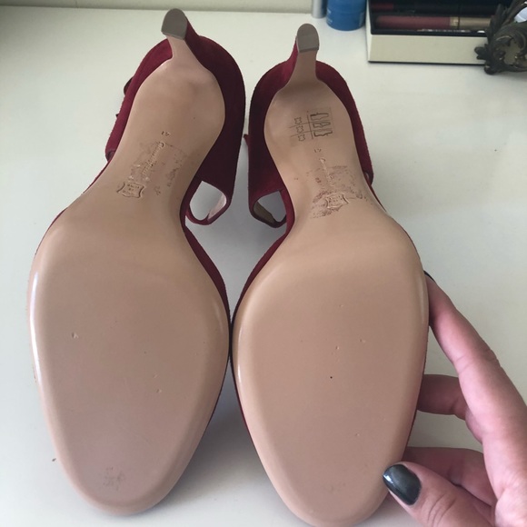 Gianvito Rossi 100mm Lace-Up Suede Pumps - Picture 4 of 8